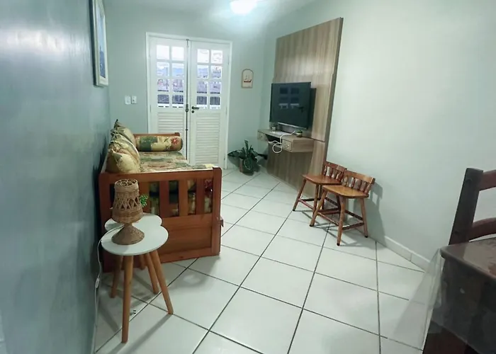 Lindo apê 1 min a pé da areia da Praia Grande-O mais perto! com Varanda Ubatuba